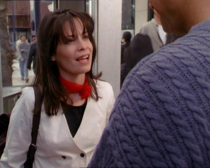 Charmed-Online_dot_net-1x01SomethingWiccaThisWayComes1416.jpg