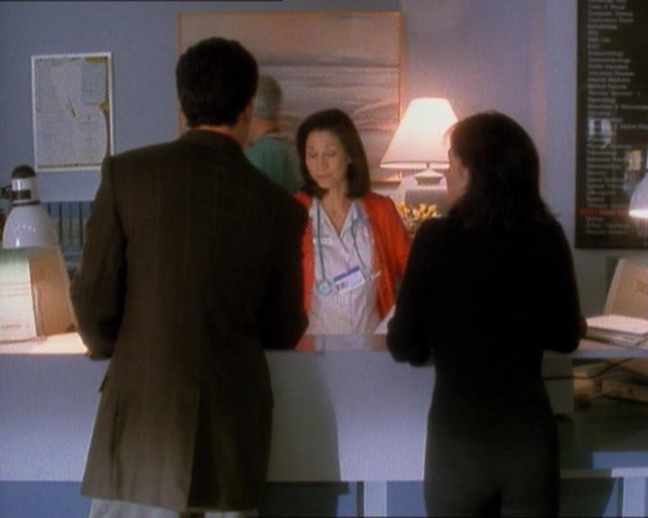 Charmed-Online_dot_net-1x01SomethingWiccaThisWayComes1487.jpg Charmed-Online_dot_net-1x01SomethingWiccaThisWayComes1487.jpg