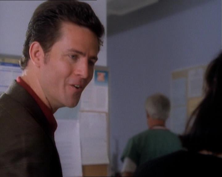 Charmed-Online_dot_net-1x01SomethingWiccaThisWayComes1491.jpg Charmed-Online_dot_net-1x01SomethingWiccaThisWayComes1491.jpg