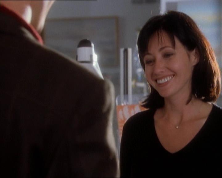 Charmed-Online_dot_net-1x01SomethingWiccaThisWayComes1492.jpg Charmed-Online_dot_net-1x01SomethingWiccaThisWayComes1492.jpg