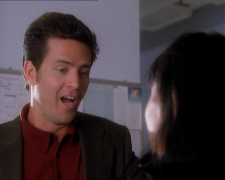 Charmed-Online_dot_net-1x01SomethingWiccaThisWayComes1496.jpg Charmed-Online_dot_net-1x01SomethingWiccaThisWayComes1496.jpg