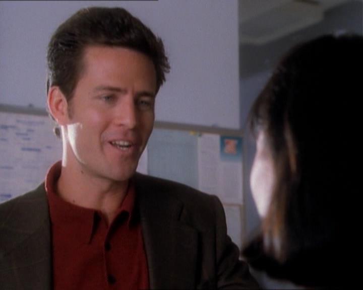 Charmed-Online_dot_net-1x01SomethingWiccaThisWayComes1499.jpg