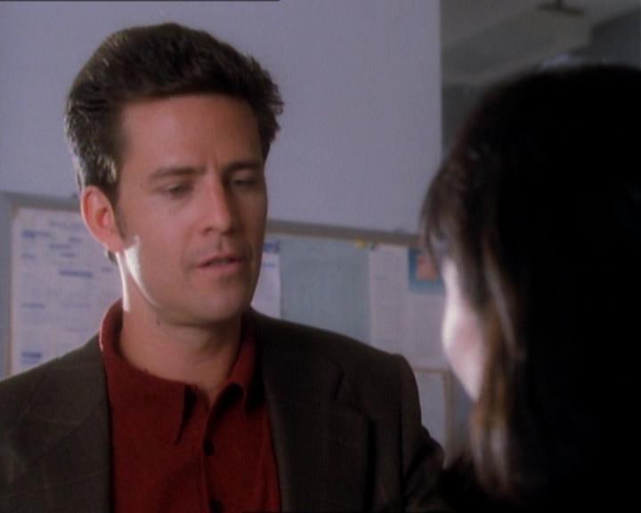 Charmed-Online_dot_net-1x01SomethingWiccaThisWayComes1506.jpg Charmed-Online_dot_net-1x01SomethingWiccaThisWayComes1506.jpg