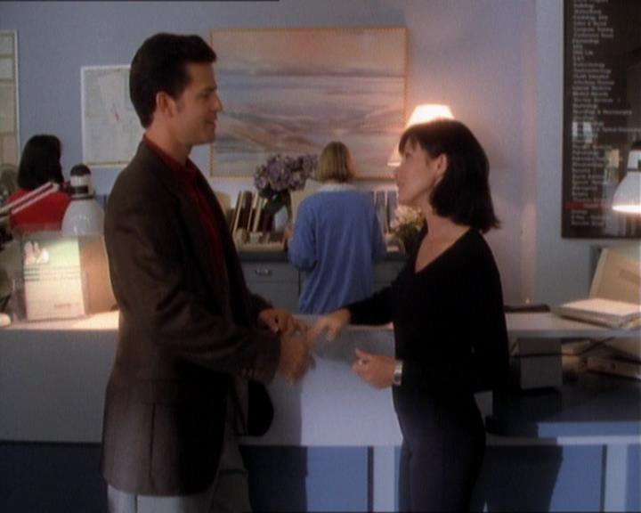 Charmed-Online_dot_net-1x01SomethingWiccaThisWayComes1529.jpg Charmed-Online_dot_net-1x01SomethingWiccaThisWayComes1529.jpg