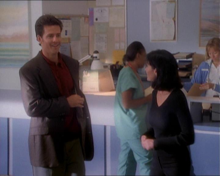 Charmed-Online_dot_net-1x01SomethingWiccaThisWayComes1545.jpg Charmed-Online_dot_net-1x01SomethingWiccaThisWayComes1545.jpg