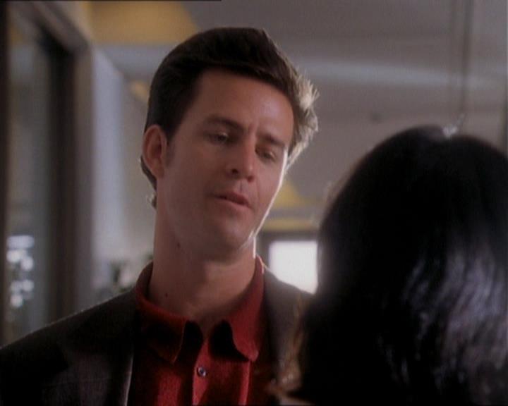 Charmed-Online_dot_net-1x01SomethingWiccaThisWayComes1564.jpg Charmed-Online_dot_net-1x01SomethingWiccaThisWayComes1564.jpg