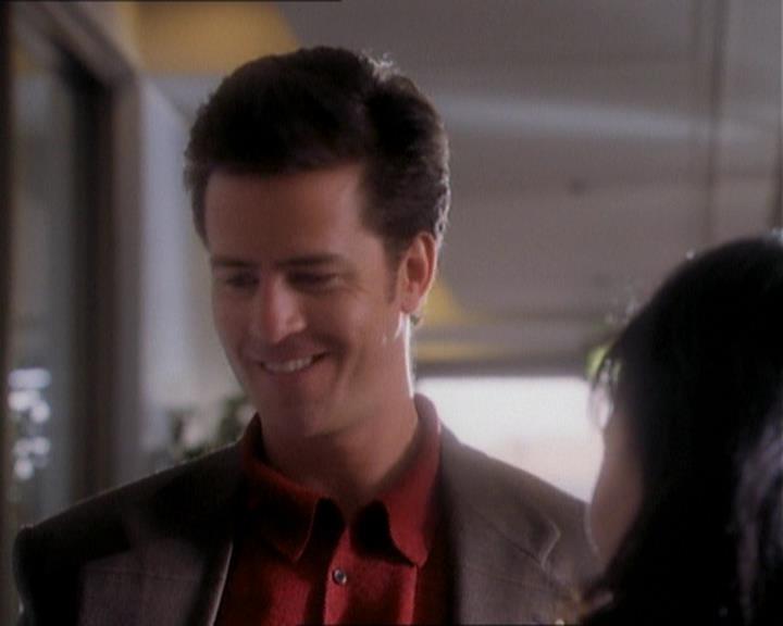 Charmed-Online_dot_net-1x01SomethingWiccaThisWayComes1577.jpg Charmed-Online_dot_net-1x01SomethingWiccaThisWayComes1577.jpg