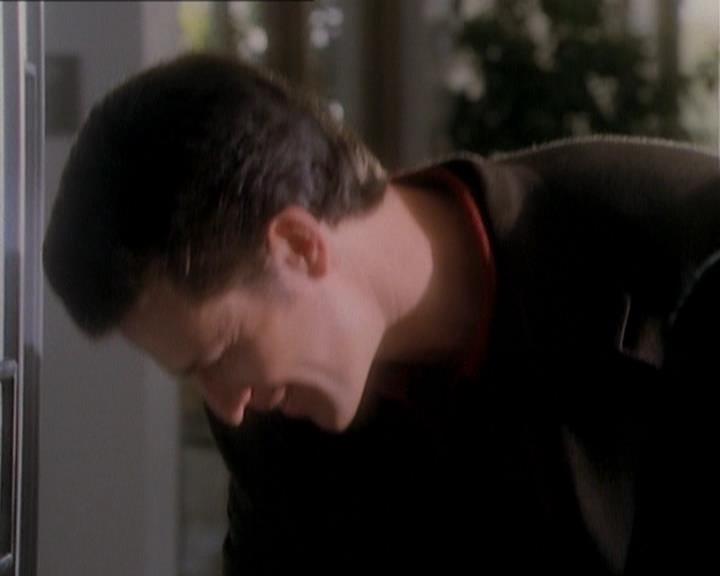 Charmed-Online_dot_net-1x01SomethingWiccaThisWayComes1578.jpg Charmed-Online_dot_net-1x01SomethingWiccaThisWayComes1578.jpg