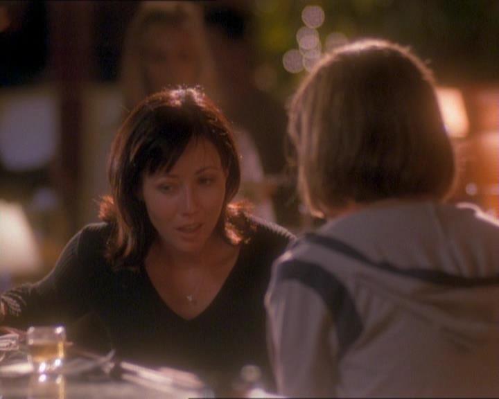 Charmed-Online_dot_net-1x01SomethingWiccaThisWayComes1601.jpg