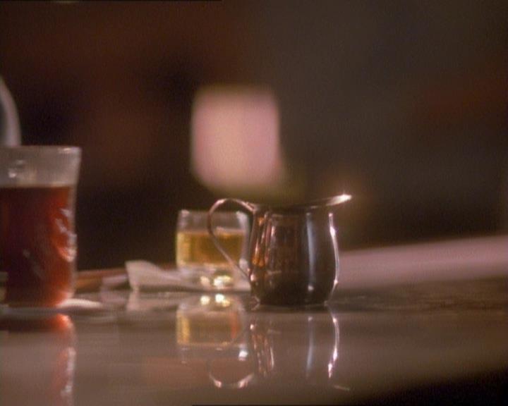 Charmed-Online_dot_net-1x01SomethingWiccaThisWayComes1628.jpg Charmed-Online_dot_net-1x01SomethingWiccaThisWayComes1628.jpg