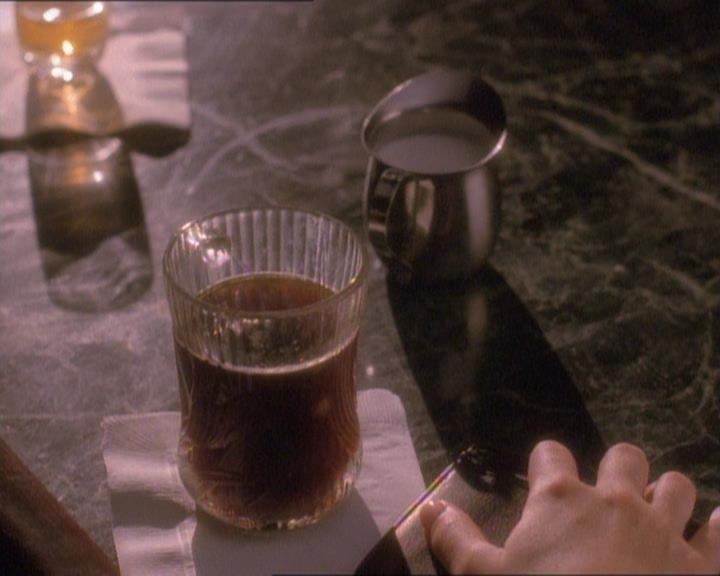 Charmed-Online_dot_net-1x01SomethingWiccaThisWayComes1633.jpg Charmed-Online_dot_net-1x01SomethingWiccaThisWayComes1633.jpg