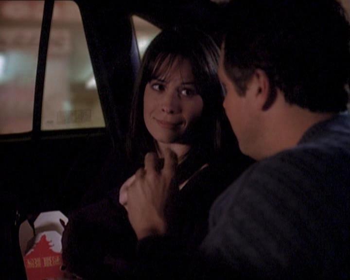 Charmed-Online_dot_net-1x01SomethingWiccaThisWayComes1731.jpg Charmed-Online_dot_net-1x01SomethingWiccaThisWayComes1731.jpg