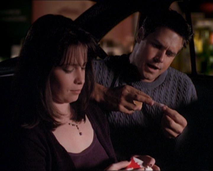 Charmed-Online_dot_net-1x01SomethingWiccaThisWayComes1738.jpg