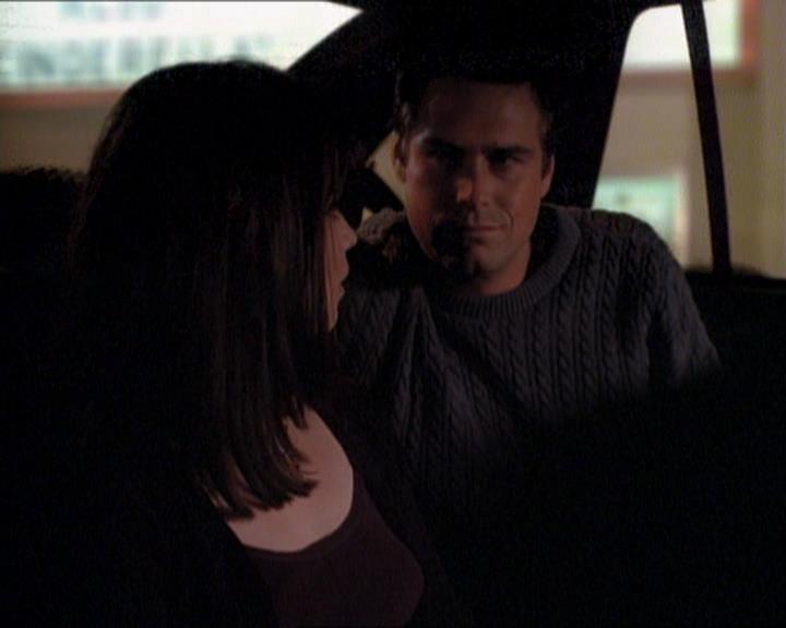 Charmed-Online_dot_net-1x01SomethingWiccaThisWayComes1759.jpg