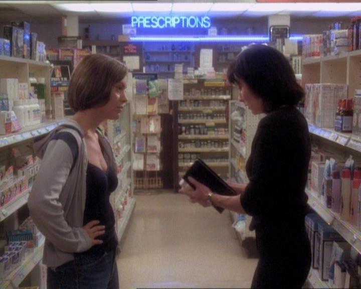 Charmed-Online_dot_net-1x01SomethingWiccaThisWayComes1810.jpg Charmed-Online_dot_net-1x01SomethingWiccaThisWayComes1810.jpg