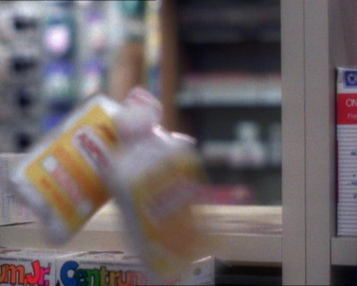 Charmed-Online_dot_net-1x01SomethingWiccaThisWayComes1826.jpg Charmed-Online_dot_net-1x01SomethingWiccaThisWayComes1826.jpg