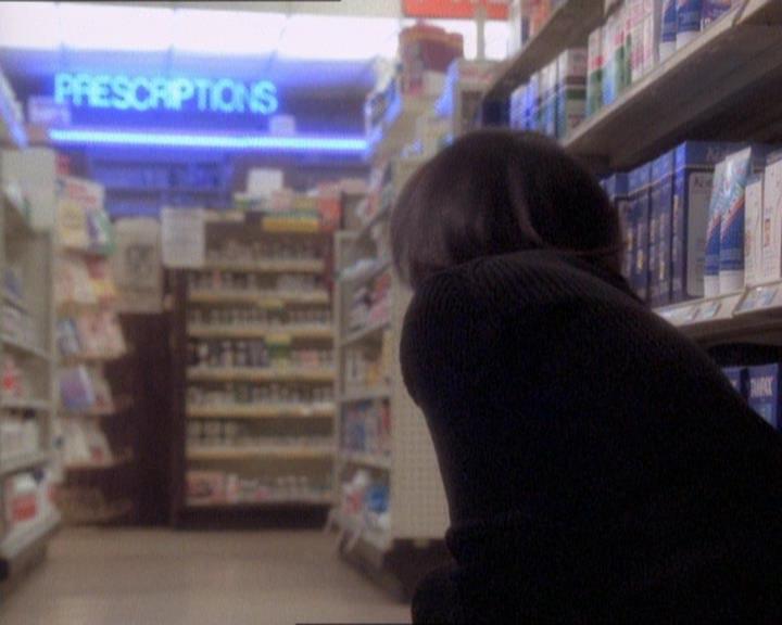 Charmed-Online_dot_net-1x01SomethingWiccaThisWayComes1830.jpg Charmed-Online_dot_net-1x01SomethingWiccaThisWayComes1830.jpg