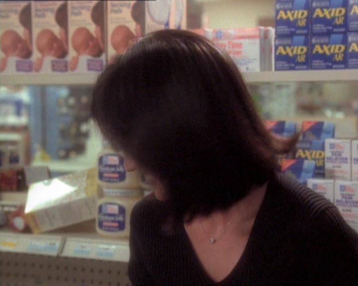 Charmed-Online_dot_net-1x01SomethingWiccaThisWayComes1864.jpg Charmed-Online_dot_net-1x01SomethingWiccaThisWayComes1864.jpg