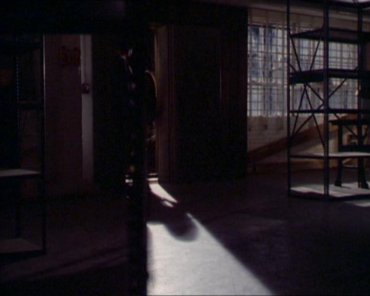 Charmed-Online_dot_net-1x01SomethingWiccaThisWayComes1873.jpg Charmed-Online_dot_net-1x01SomethingWiccaThisWayComes1873.jpg