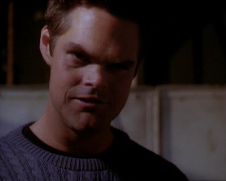 Charmed-Online_dot_net-1x01SomethingWiccaThisWayComes1933.jpg Charmed-Online_dot_net-1x01SomethingWiccaThisWayComes1933.jpg