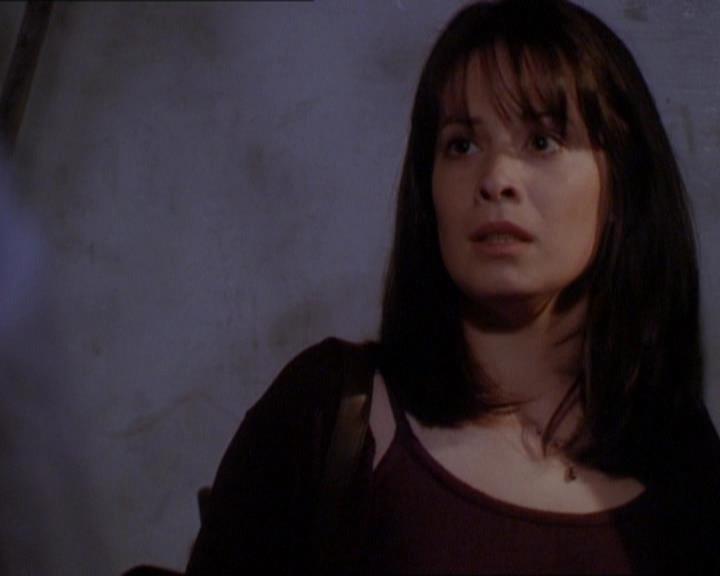 Charmed-Online_dot_net-1x01SomethingWiccaThisWayComes1934.jpg Charmed-Online_dot_net-1x01SomethingWiccaThisWayComes1934.jpg