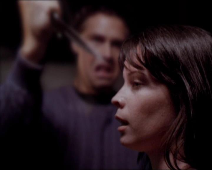 Charmed-Online_dot_net-1x01SomethingWiccaThisWayComes1947.jpg Charmed-Online_dot_net-1x01SomethingWiccaThisWayComes1947.jpg