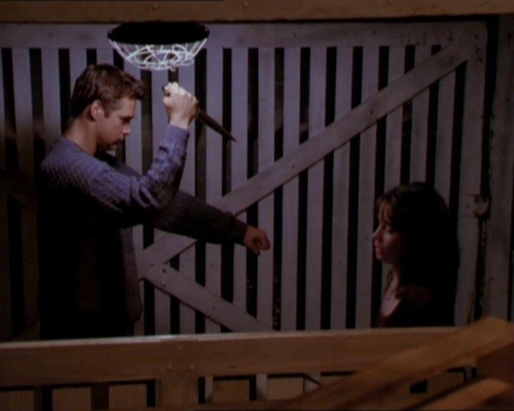 Charmed-Online_dot_net-1x01SomethingWiccaThisWayComes1953.jpg Charmed-Online_dot_net-1x01SomethingWiccaThisWayComes1953.jpg