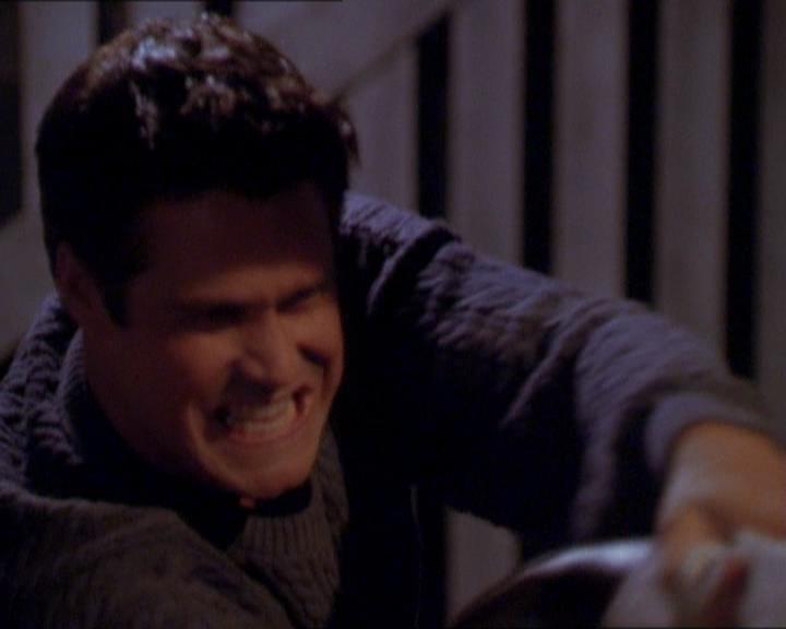 Charmed-Online_dot_net-1x01SomethingWiccaThisWayComes1961.jpg Charmed-Online_dot_net-1x01SomethingWiccaThisWayComes1961.jpg