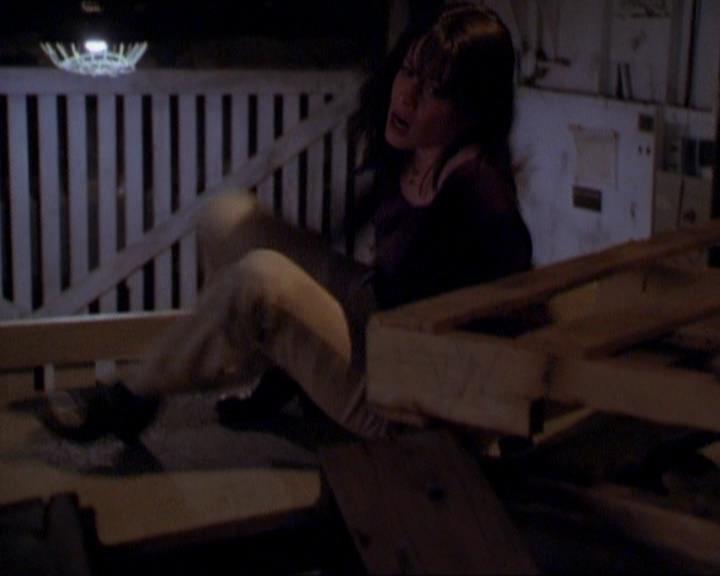 Charmed-Online_dot_net-1x01SomethingWiccaThisWayComes1969.jpg Charmed-Online_dot_net-1x01SomethingWiccaThisWayComes1969.jpg