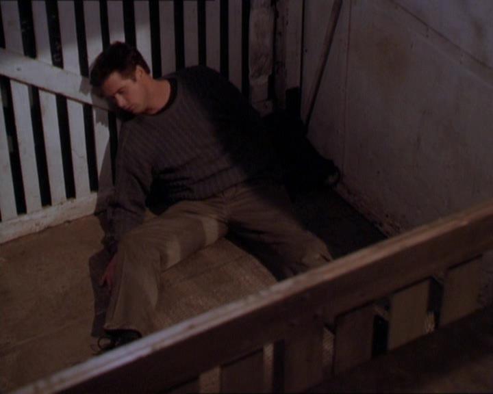 Charmed-Online_dot_net-1x01SomethingWiccaThisWayComes1972.jpg Charmed-Online_dot_net-1x01SomethingWiccaThisWayComes1972.jpg