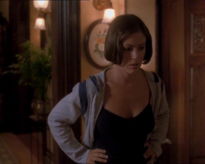 Charmed-Online_dot_net-1x01SomethingWiccaThisWayComes1977.jpg Charmed-Online_dot_net-1x01SomethingWiccaThisWayComes1977.jpg
