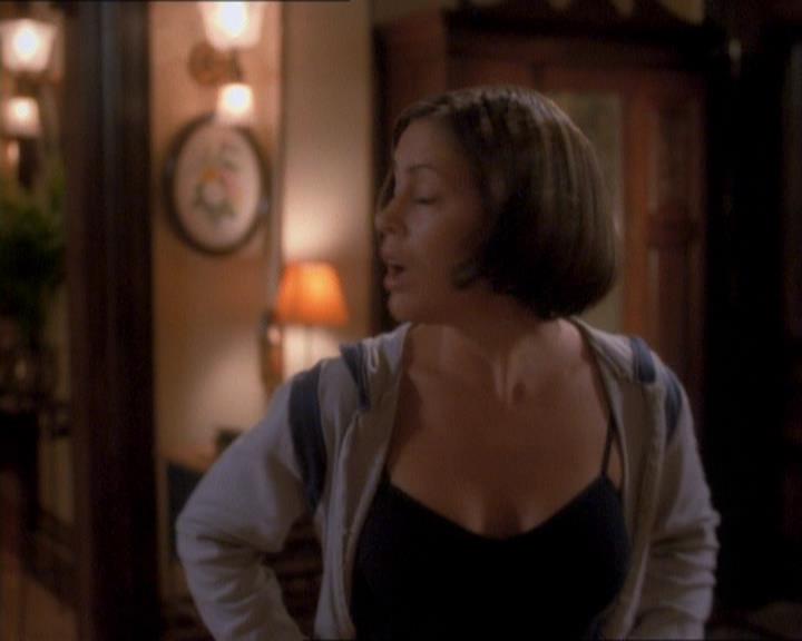 Charmed-Online_dot_net-1x01SomethingWiccaThisWayComes1979.jpg Charmed-Online_dot_net-1x01SomethingWiccaThisWayComes1979.jpg
