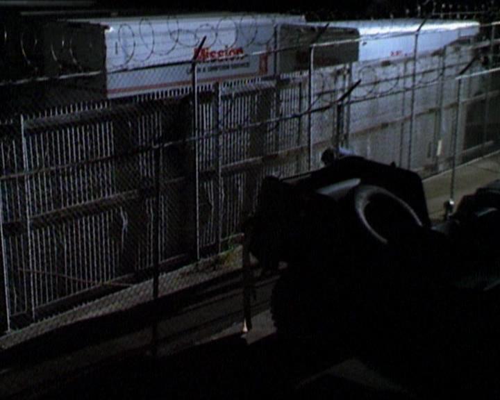 Charmed-Online_dot_net-1x01SomethingWiccaThisWayComes2086.jpg Charmed-Online_dot_net-1x01SomethingWiccaThisWayComes2086.jpg