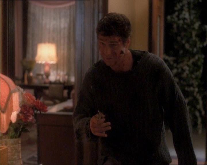 Charmed-Online_dot_net-1x01SomethingWiccaThisWayComes2136.jpg Charmed-Online_dot_net-1x01SomethingWiccaThisWayComes2136.jpg