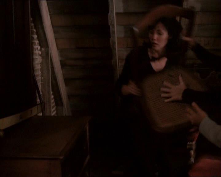 Charmed-Online_dot_net-1x01SomethingWiccaThisWayComes2151.jpg Charmed-Online_dot_net-1x01SomethingWiccaThisWayComes2151.jpg