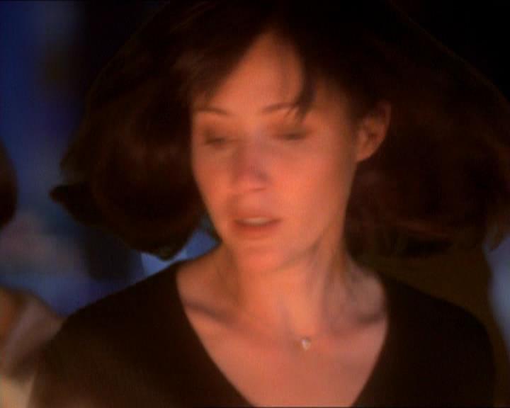 Charmed-Online_dot_net-1x01SomethingWiccaThisWayComes2188.jpg Charmed-Online_dot_net-1x01SomethingWiccaThisWayComes2188.jpg