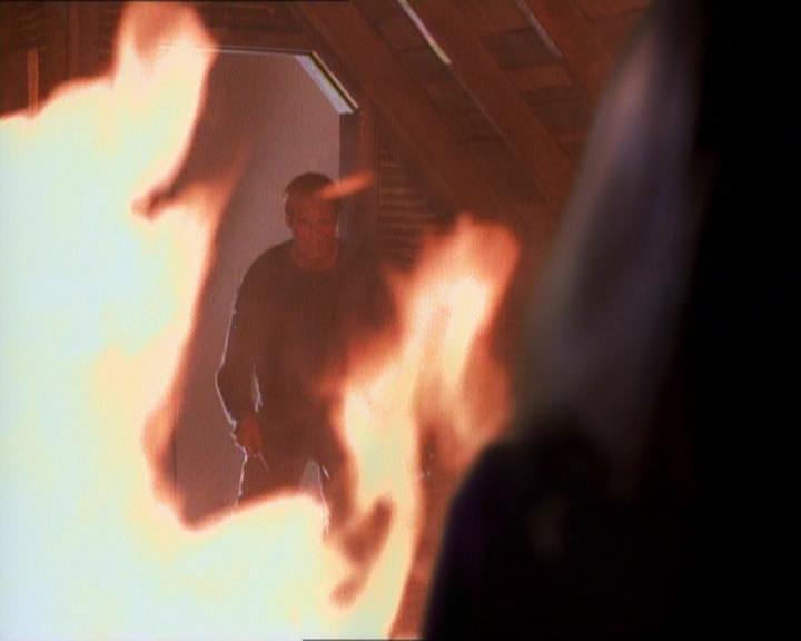 Charmed-Online_dot_net-1x01SomethingWiccaThisWayComes2194.jpg Charmed-Online_dot_net-1x01SomethingWiccaThisWayComes2194.jpg