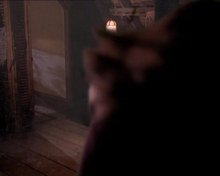 Charmed-Online_dot_net-1x01SomethingWiccaThisWayComes2220.jpg Charmed-Online_dot_net-1x01SomethingWiccaThisWayComes2220.jpg