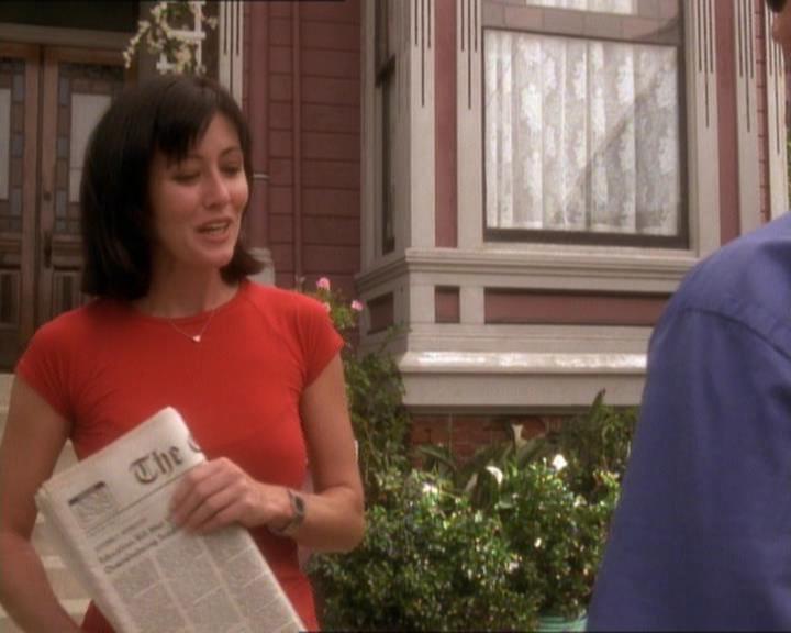 Charmed-Online_dot_net-1x01SomethingWiccaThisWayComes2252.jpg Charmed-Online_dot_net-1x01SomethingWiccaThisWayComes2252.jpg