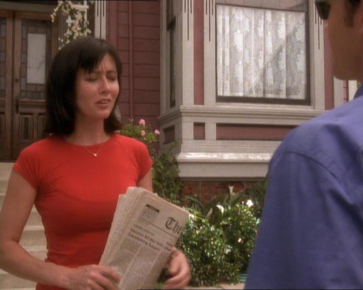 Charmed-Online_dot_net-1x01SomethingWiccaThisWayComes2253.jpg Charmed-Online_dot_net-1x01SomethingWiccaThisWayComes2253.jpg