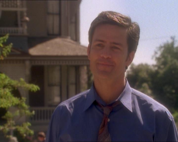 Charmed-Online_dot_net-1x01SomethingWiccaThisWayComes2261.jpg Charmed-Online_dot_net-1x01SomethingWiccaThisWayComes2261.jpg