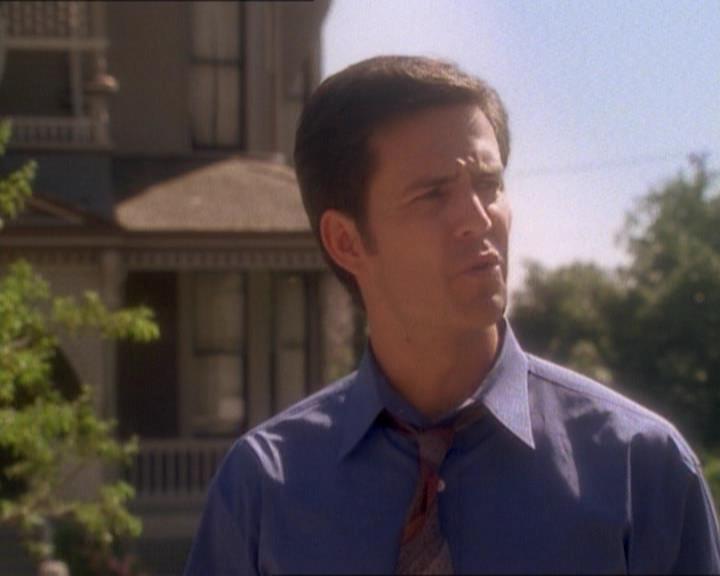 Charmed-Online_dot_net-1x01SomethingWiccaThisWayComes2266.jpg Charmed-Online_dot_net-1x01SomethingWiccaThisWayComes2266.jpg