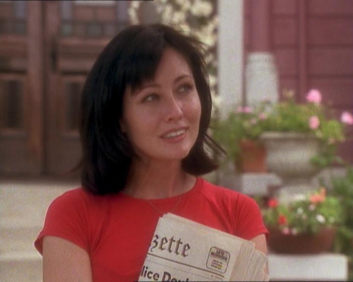 Charmed-Online_dot_net-1x01SomethingWiccaThisWayComes2268.jpg Charmed-Online_dot_net-1x01SomethingWiccaThisWayComes2268.jpg