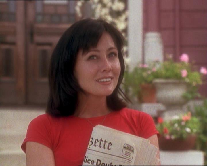 Charmed-Online_dot_net-1x01SomethingWiccaThisWayComes2269.jpg