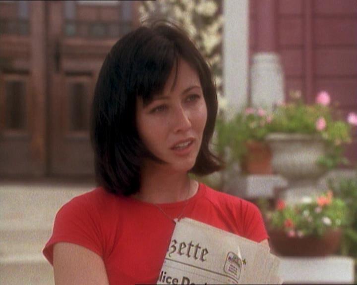 Charmed-Online_dot_net-1x01SomethingWiccaThisWayComes2282.jpg Charmed-Online_dot_net-1x01SomethingWiccaThisWayComes2282.jpg