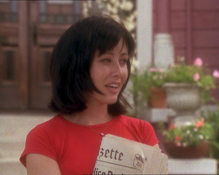 Charmed-Online_dot_net-1x01SomethingWiccaThisWayComes2283.jpg Charmed-Online_dot_net-1x01SomethingWiccaThisWayComes2283.jpg