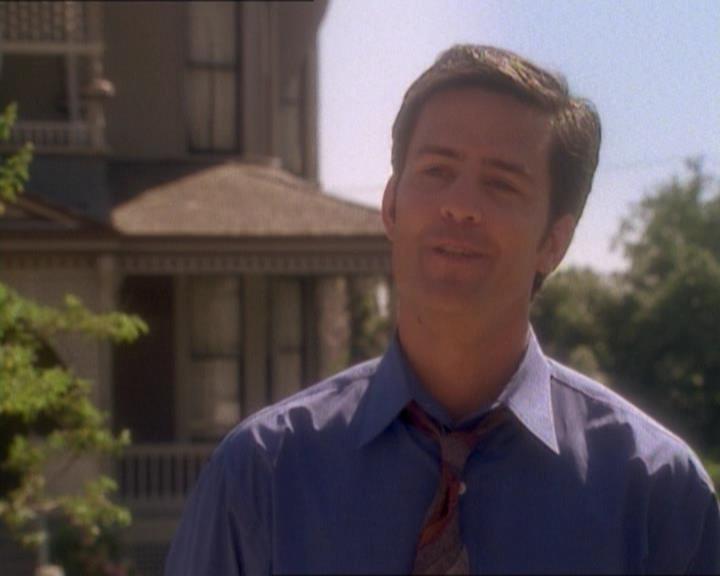 Charmed-Online_dot_net-1x01SomethingWiccaThisWayComes2295.jpg