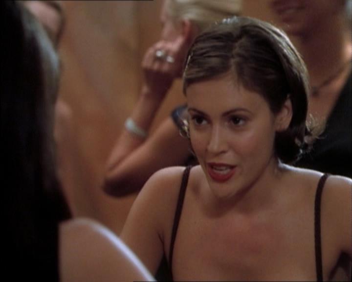 Charmed-Online_dot_net-1x02IveGotYouUnderMySkin0065.jpg Charmed-Online_dot_net-1x02IveGotYouUnderMySkin0065.jpg