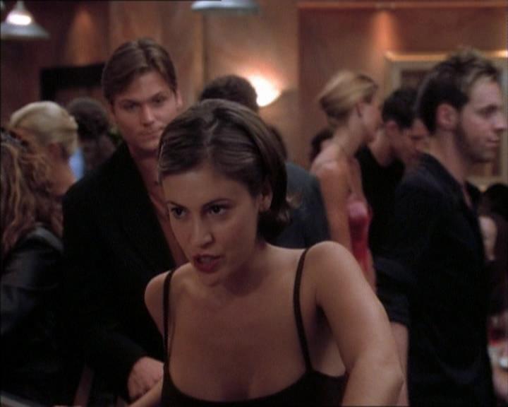 Charmed-Online_dot_net-1x02IveGotYouUnderMySkin0121.jpg Charmed-Online_dot_net-1x02IveGotYouUnderMySkin0121.jpg