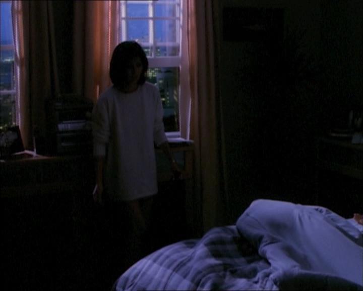 Charmed-Online_dot_net-1x02IveGotYouUnderMySkin0168.jpg Charmed-Online_dot_net-1x02IveGotYouUnderMySkin0168.jpg